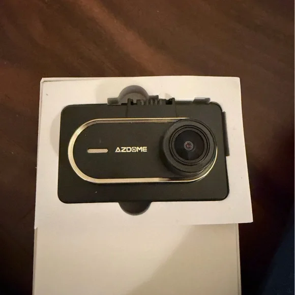 AZDOME Black Dash Camera - M27 - Picture 6 of 10